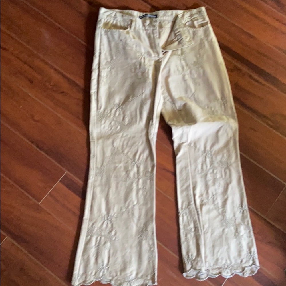 Really cute ankle crop pants
